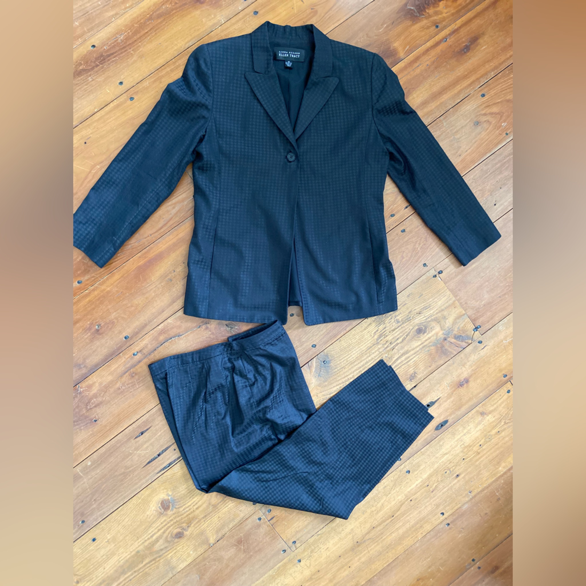 Vintage Ellen Tracy Black Pincheck Two-Piece Suit Jacket & Pants Size 16